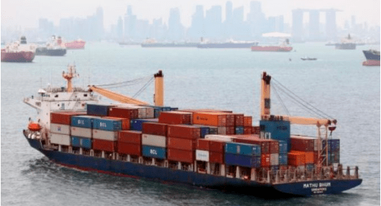 2022年海运运价暴跌60%，有公司开始拆毁集装箱船了