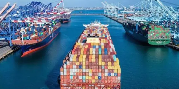 集装箱船闲置运力大幅下降，未来集装箱海运费还会持续下跌