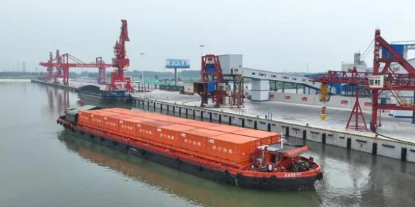 北粮西运，济宁到重庆万州集装箱水运航线开通
