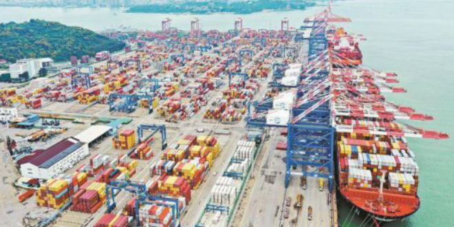 厦门港“五一”期间完成集装箱吞吐量约12万标箱